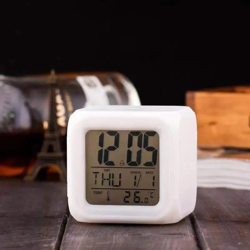 Reloj Despertador Digital LED Multicolor Con Alarma