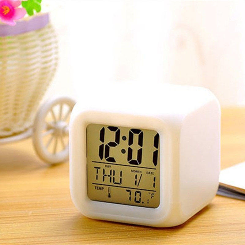 Reloj Despertador Digital LED Multicolor Con Alarma