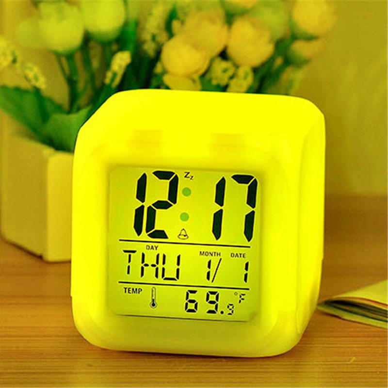 Reloj Despertador Digital LED Multicolor Con Alarma